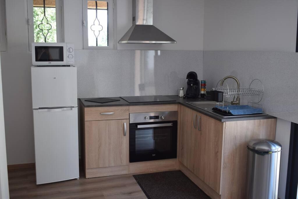 Appartement Neuf Et Independant Dans Rez-De-Villa Vallauris Εξωτερικό φωτογραφία