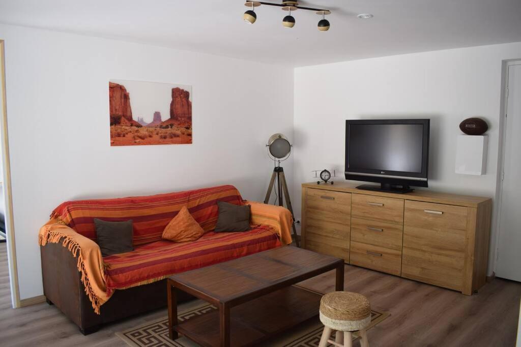 Appartement Neuf Et Independant Dans Rez-De-Villa Vallauris Εξωτερικό φωτογραφία